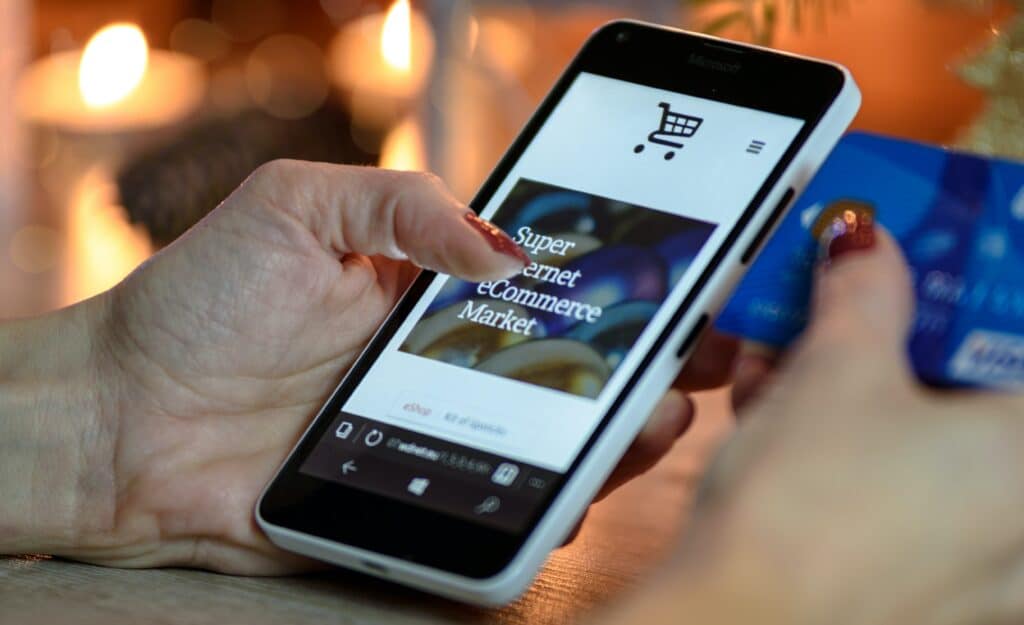 e-commerce mobile